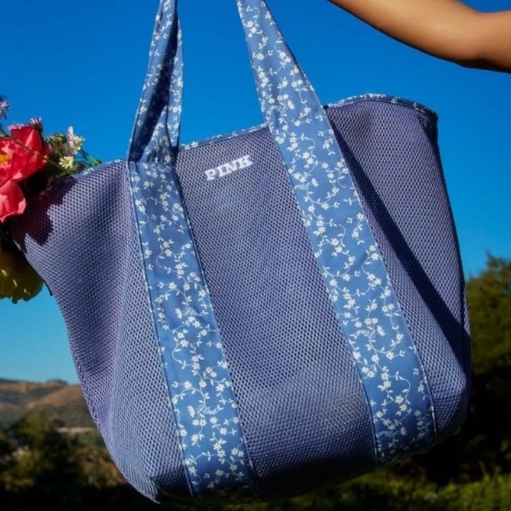 VS PINK MESH TOTE